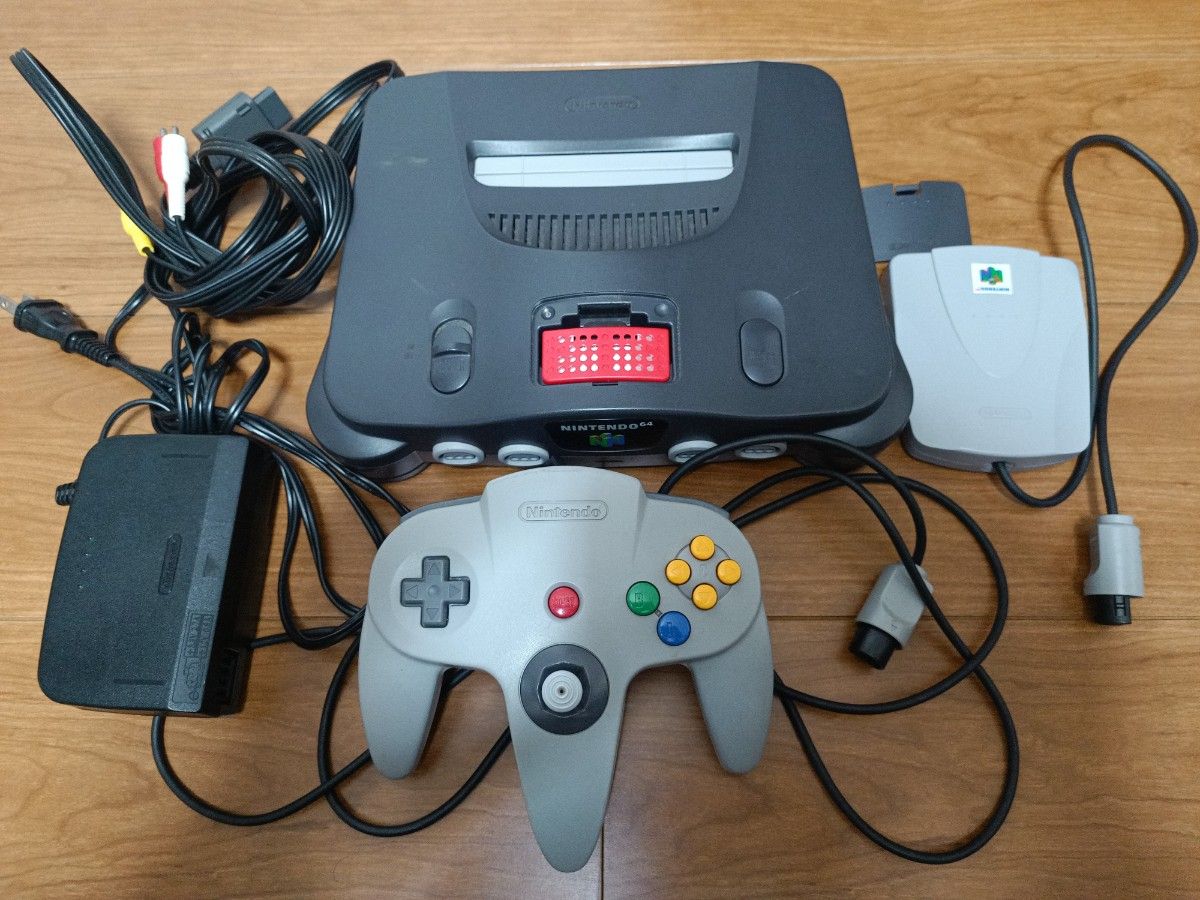ニンテンドー64本体 メモリー拡張パック付 ソフト42本セット ニンテンドー64本体 メモリー拡張パック付 ソフト42本セット
