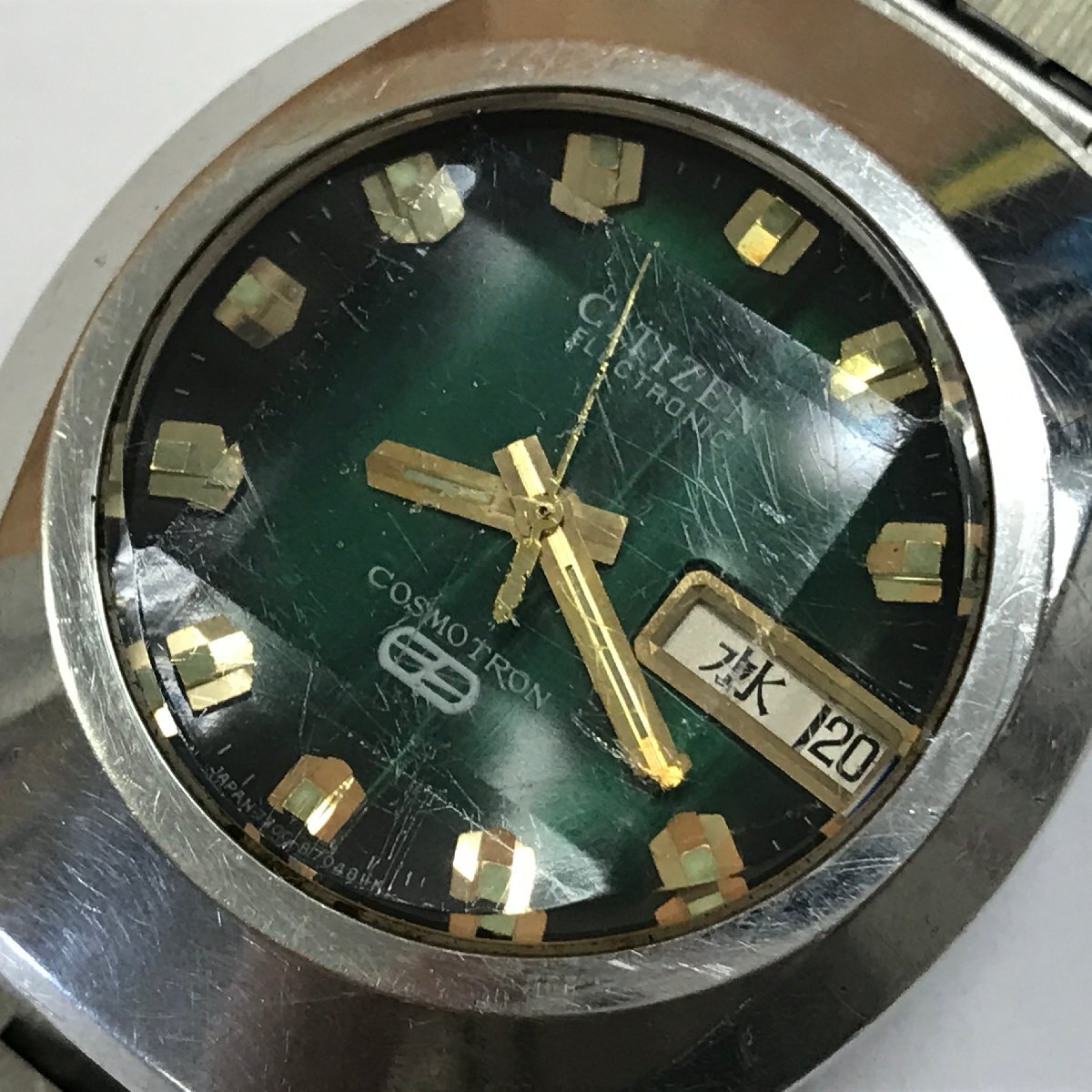 ジャンク CITIZEN ELECTRONIC シチズン COSMOTRON コスモトロン 7802 腕時計 カットガラス 緑文字盤 不動品 時計/904_画像2