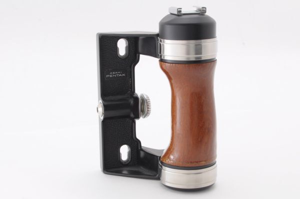 #2329◆送料無料◆PENTAX ペンタックス 木製グリップ ウッドグリップ 6x7 67用 Grip