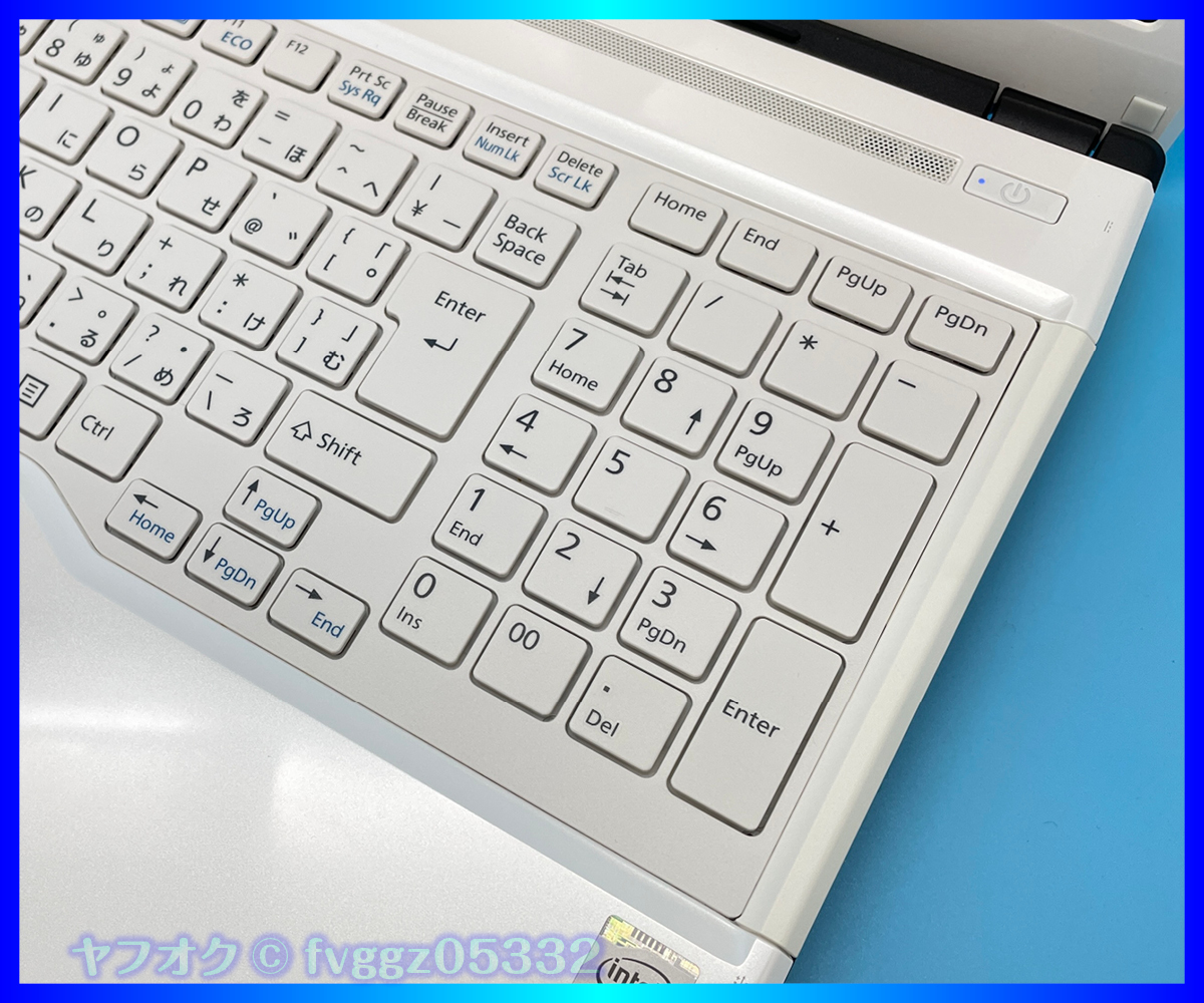 富士通 きれいなホワイト Core i7 4712MQ【大容量メモリー16GB+高速新品SSD+HDD1000GB】Windows11 Bluetooth Office2021 ノートPC AH53/S_画像2