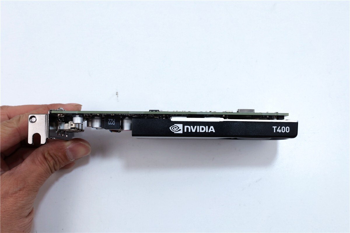 動作確認済 NVIDIA T400 2GB GDDR6 /PCI Express 3.0 x16接続 ショットバージョン　グラフィックボード グラボ 中古品_画像4