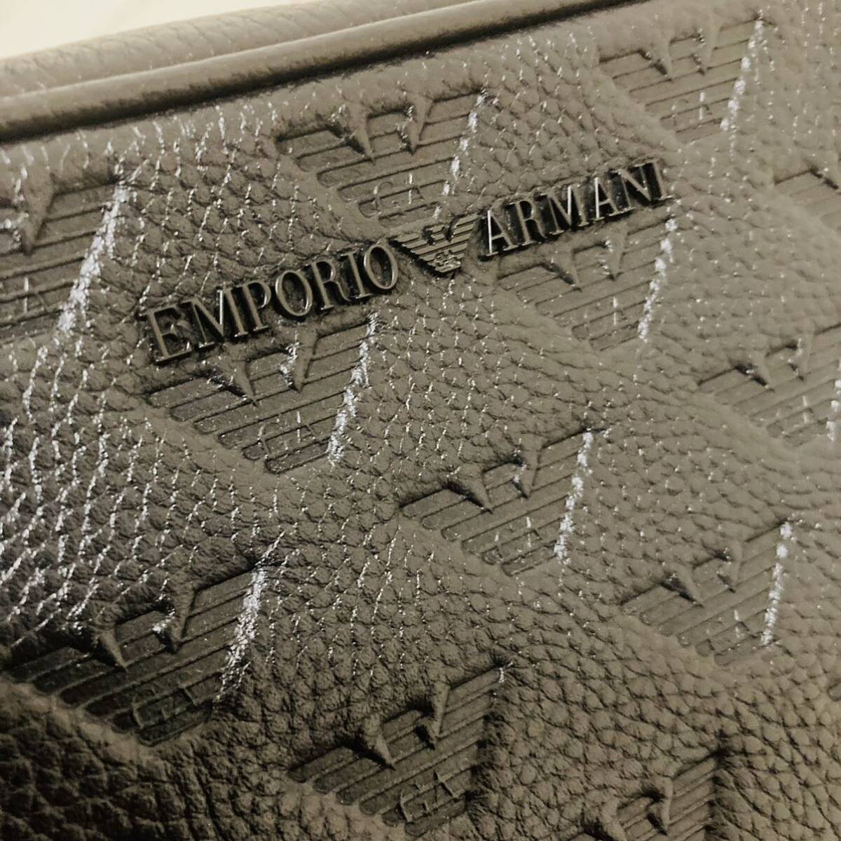 ★極美品★ EMPORIO ARMANI エンポリオアルマーニ セカンドバッグ クラッチバッグ 牛革 レザー 黒 BK ブラック エンボス加工 イーグル_画像7