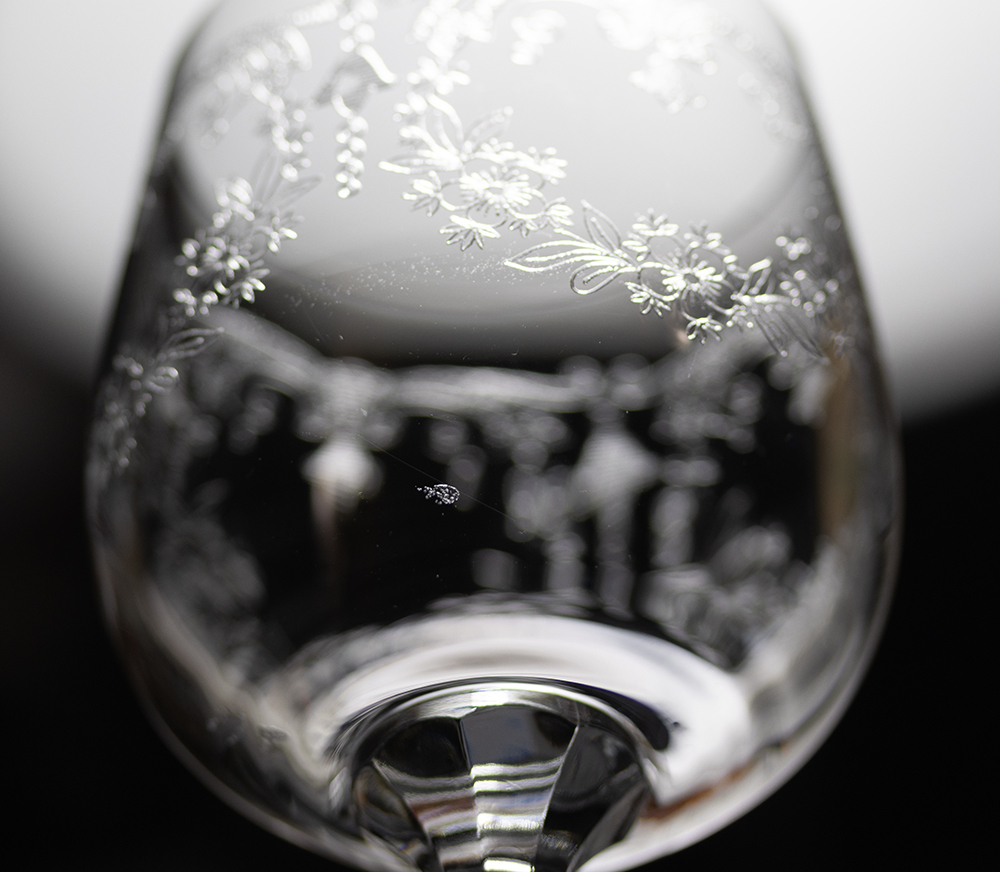 ボヘミア クリスタル カスケード エレガント エッチング 中サイズ ワイングラス シャンパン 酒 ビンテージ 日本酒 冷酒 チェコ の画像4