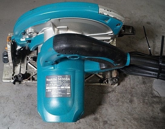 ◎ makita マキタ 190mm マルノコ 電動工具 切断機 100V ※ジャンク品 5836BA_画像4