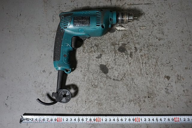 ◎ makita マキタ 10mm ドリル 100V ※ジャンク品 6412_画像2