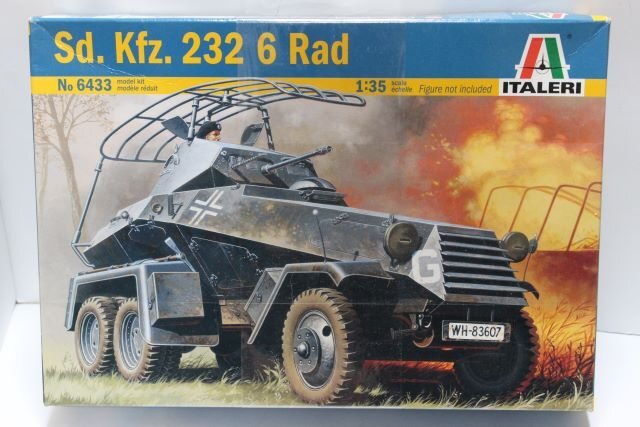 ▽★ ITALERI イタレリ 1/35 Sd.Kfz.232 6 Rad ドイツ軍 重装甲車 ミリタリー プラモデル 6433_画像1