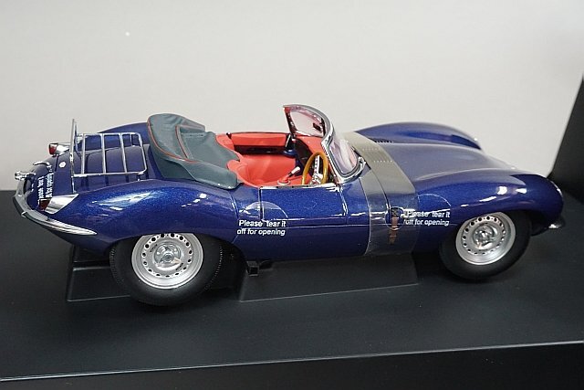 AUTOart オートアート 1/18 Jaguar ジャガー XK SS 1956 ブルー 73510の画像3