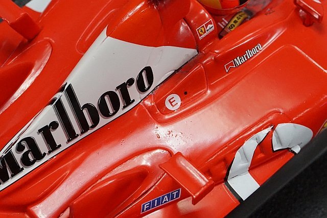 Hot Wheels ホットウィール 1/18 Ferrari フェラーリ F2003-GA M.シューマッハ #1 マルボロ仕様 B1023_画像4