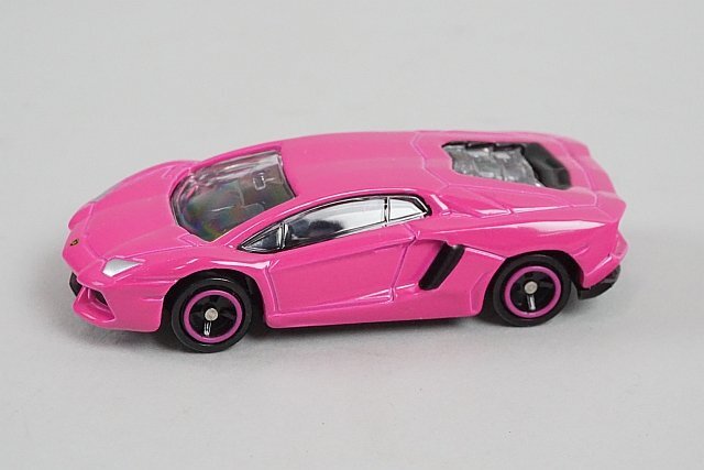 TOMICA トミカ Lamborghini ランボルギーニ スペシャルセット ウラカン 緑 / アヴェンタドール ピンク など4台セットの画像5