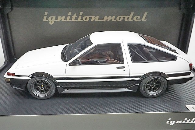 ignition model イグニッションモデル 1/18 TOYOTA トヨタ スプリンター トレノ (AE86) 3ドア GT Apex ホワイト/ブラック IG0536の画像1