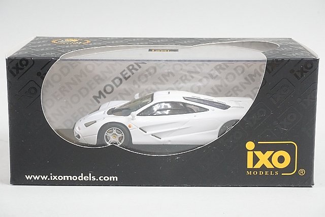 IXO イクソ 1/43 McLaren マクラーレン F1 GTR 1996 ホワイト S05045の画像3
