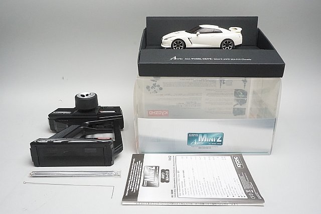 KYOSHO 京商 MINI-Z ミニッツ NISSAN 日産 GT-R ホワイトパール レディセット MA-010 ※動作未チェック 30572W_画像1