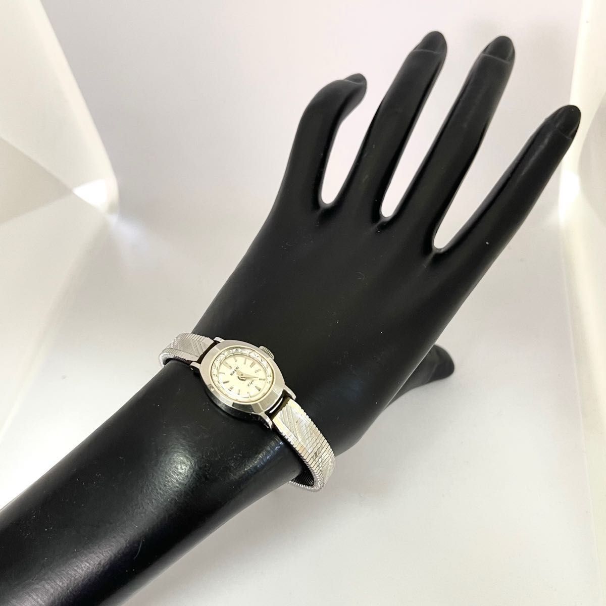 稼働 極美品 RADO elfe レディース 高級腕時計 手巻き 金無垢 稼働 極美品 RADO elfe レディース 高級腕時計 手巻き 金無垢