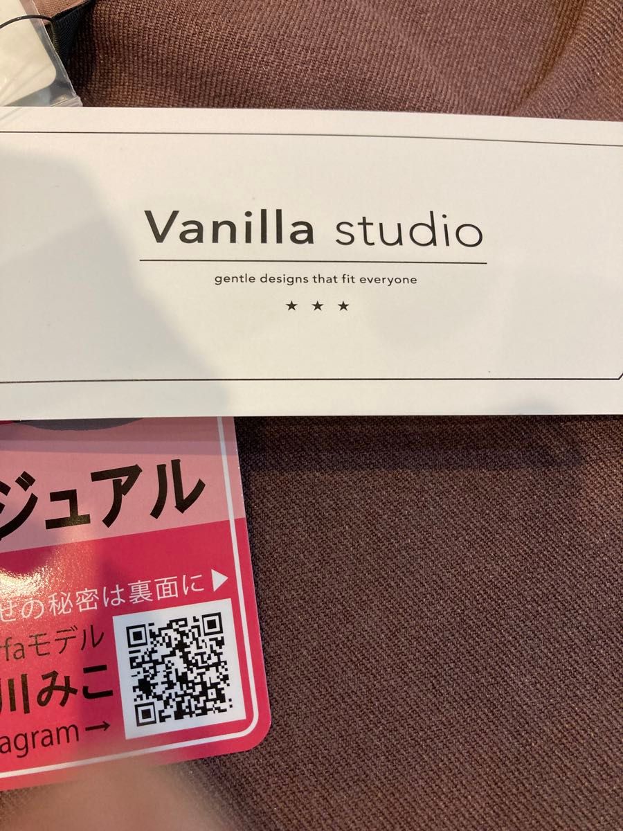 Vanilla studio ウエストタックBL70 トップス ブラウス　４Ｌ