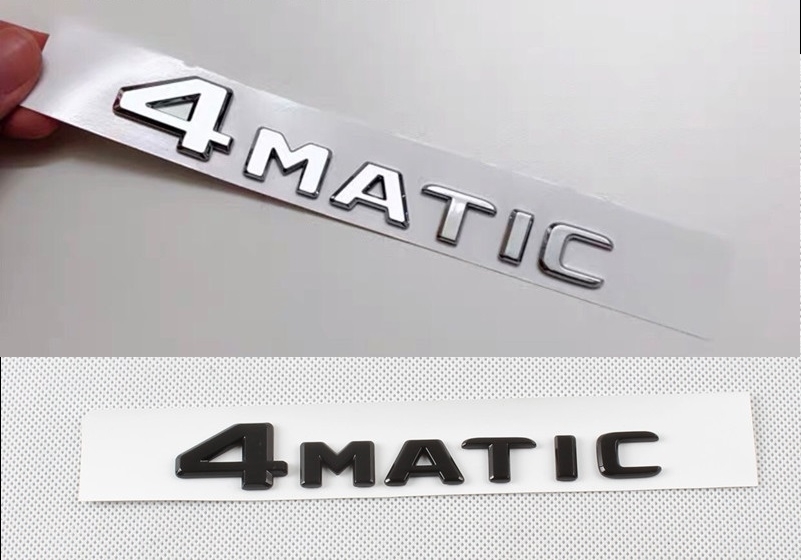 ベンツ 4MATIC  エンブレムの画像1