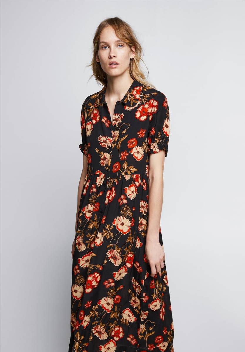 新品 ZARA フラワープリントマキシワンピース 黒 S 正規品 花柄_画像6