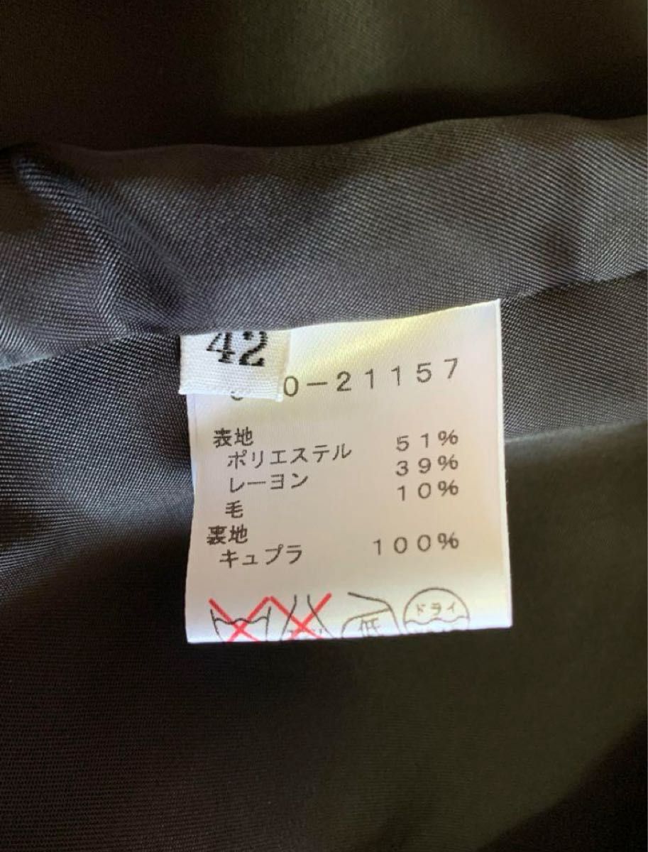 未使用美品 milaschonミラショーン 42ブラック刺繍ジャケット 黒 未使用美品 milaschonミラショーン 42ブラック刺繍ジャケット 黒
