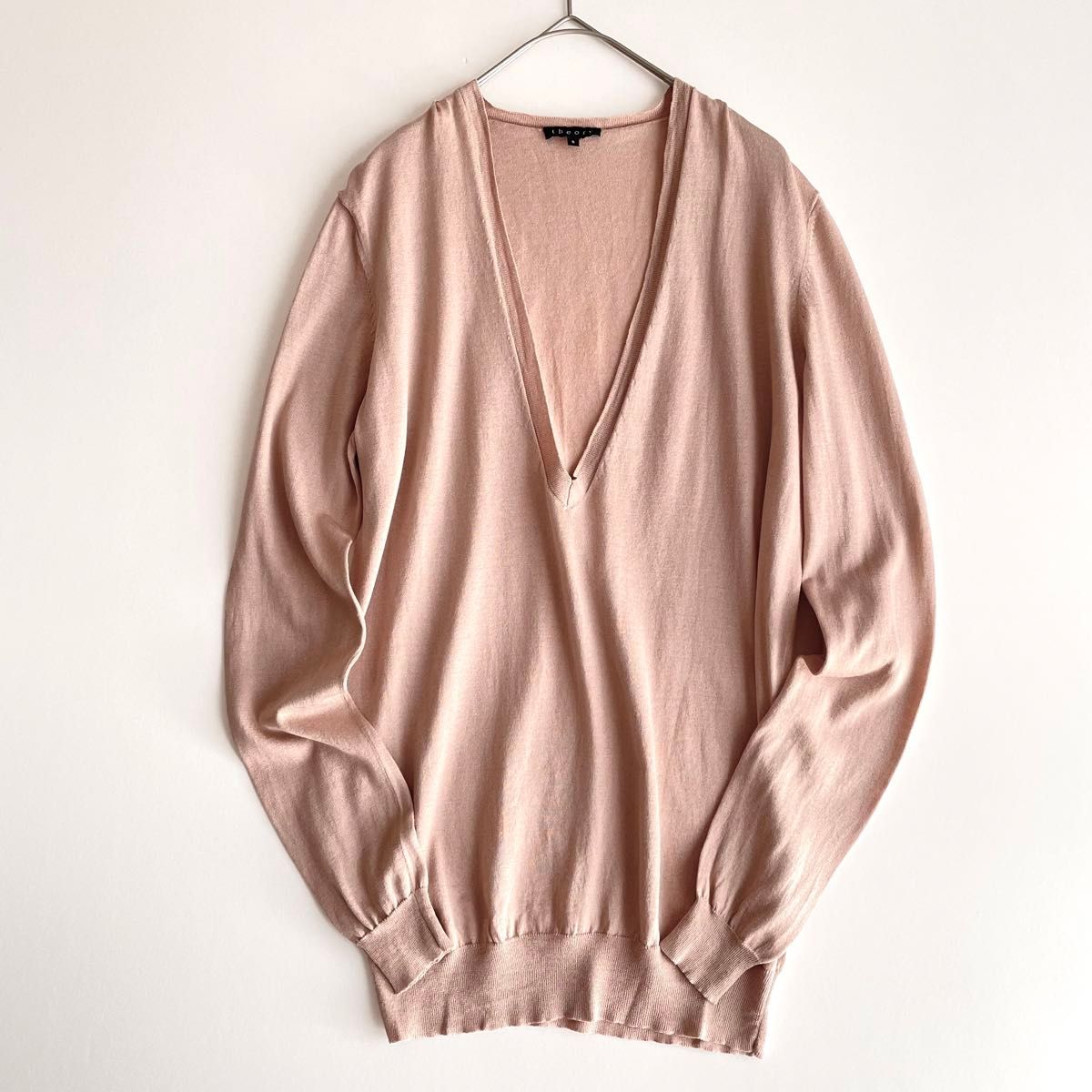 セオリー　シルクコットン　絹　綿　薄手 ハイゲージ　セーター　ロングニット　深 Ｖネック　くすみピンク 長袖 
