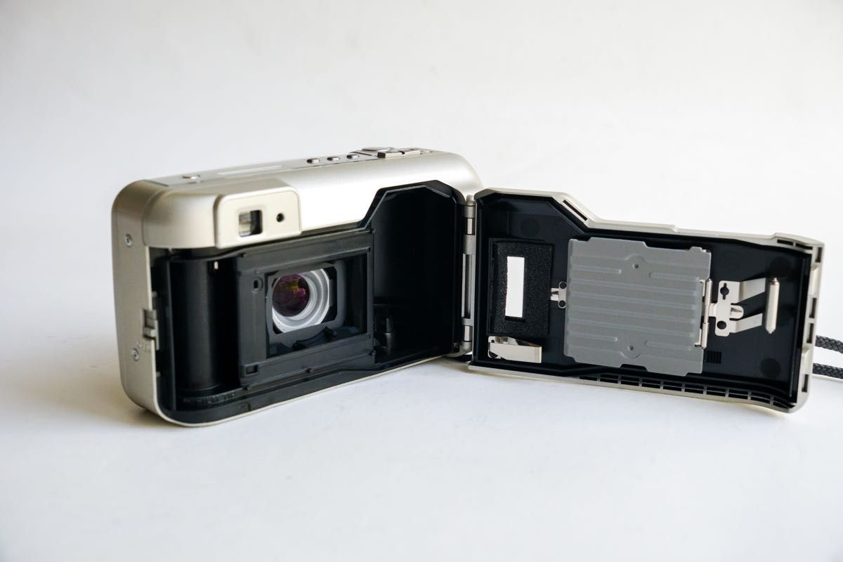 【動作確認済】KONICA MINOLTA ZOOM 130 C DATE  コンパクトフィルムカメラ 平成レトロ