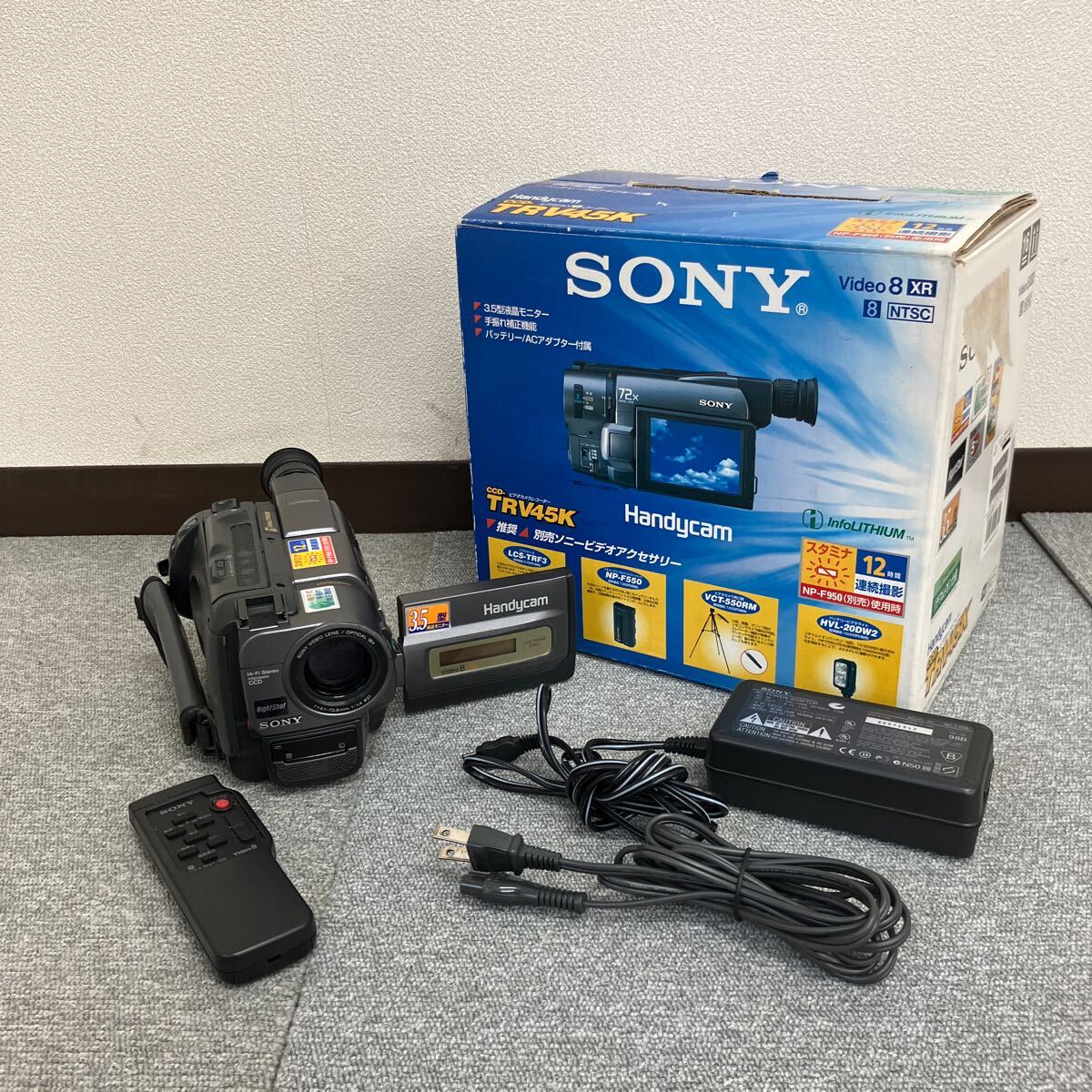 $【売り切り】SONY ソニー Handycam ハンディカム ビデオカメラレコーダー CCD-TRV45 箱付属 リモコン付属 ACアダプター付属 現状品_画像1