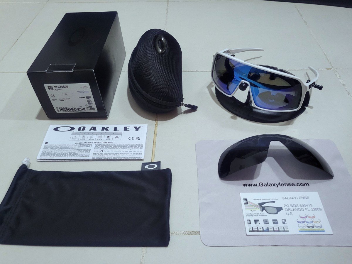 正規品 新品 偏光レンズ2枚付き OAKLEY SUTRO オークリー スートロ Blue Black Polarized ブルー ブラック ポラライズド ストロ サングラス