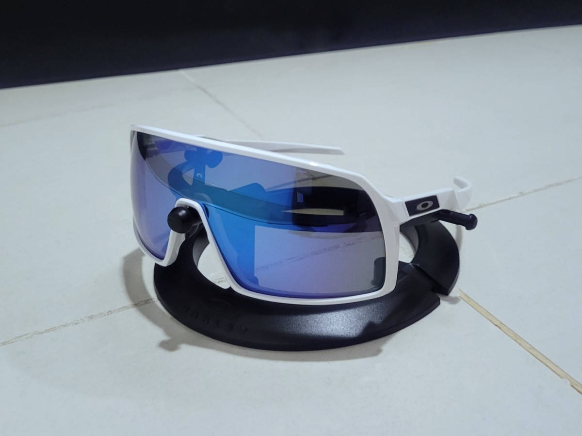 正規品 新品 偏光レンズ2枚付き OAKLEY SUTRO オークリー 正規品 新品 偏光レンズ2枚付き OAKLEY SUTRO オークリー