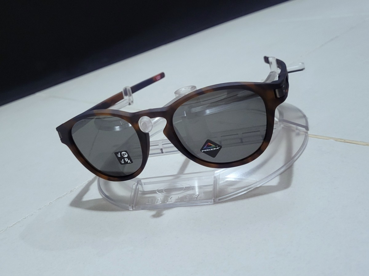 正規品 新品 未使用 OAKLEY LATCH オークリー ラッチ PRIZM BLACK プリズム ブラック MATTE BROWN TORTOISE サングラス OO9265-2253_画像7