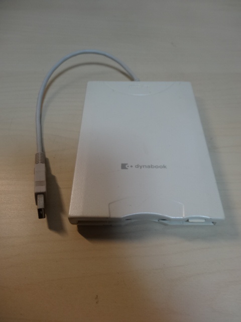 [送料無料 即決] 東芝 USB フロッピーディスクドライブ PA2680U-2FDD USED