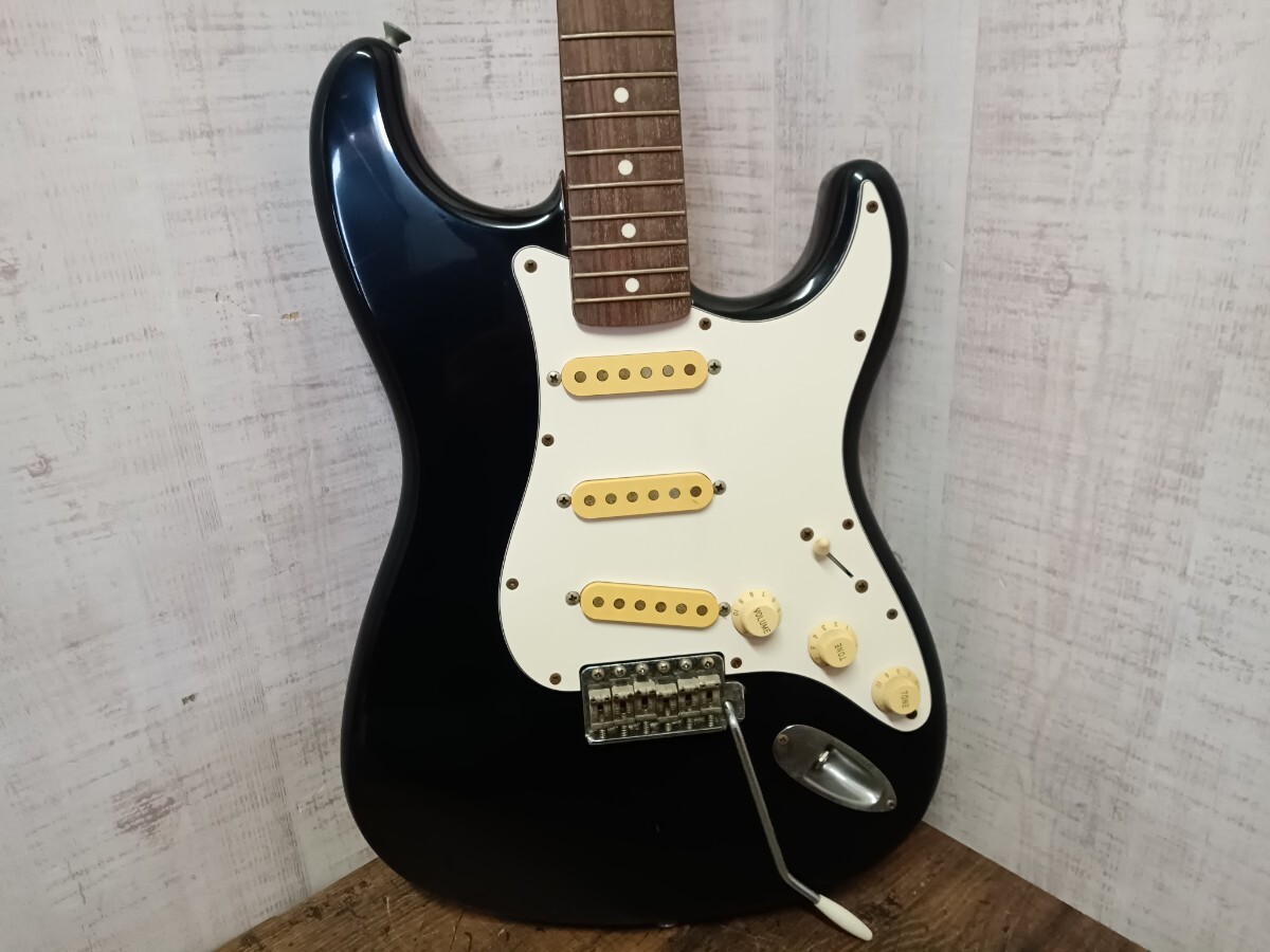 必見　希少　Squier by Fender　スクワイヤー　フェンダー　JAPAN Stratocaster ストラトキャスター　エレキギター　Eシリアル　現状品_画像2