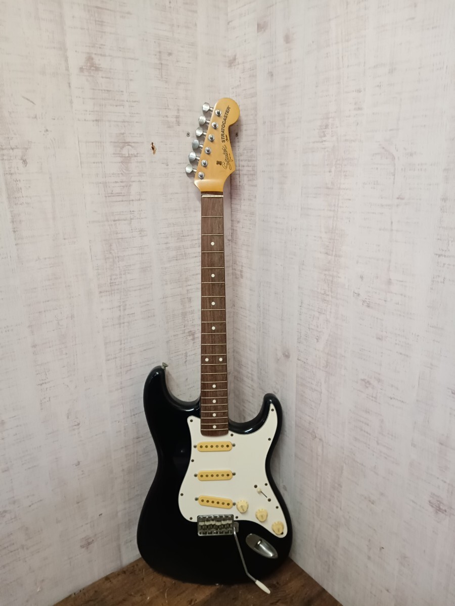 必見　希少　Squier by Fender　スクワイヤー　フェンダー　JAPAN Stratocaster ストラトキャスター　エレキギター　Eシリアル　現状品_画像1