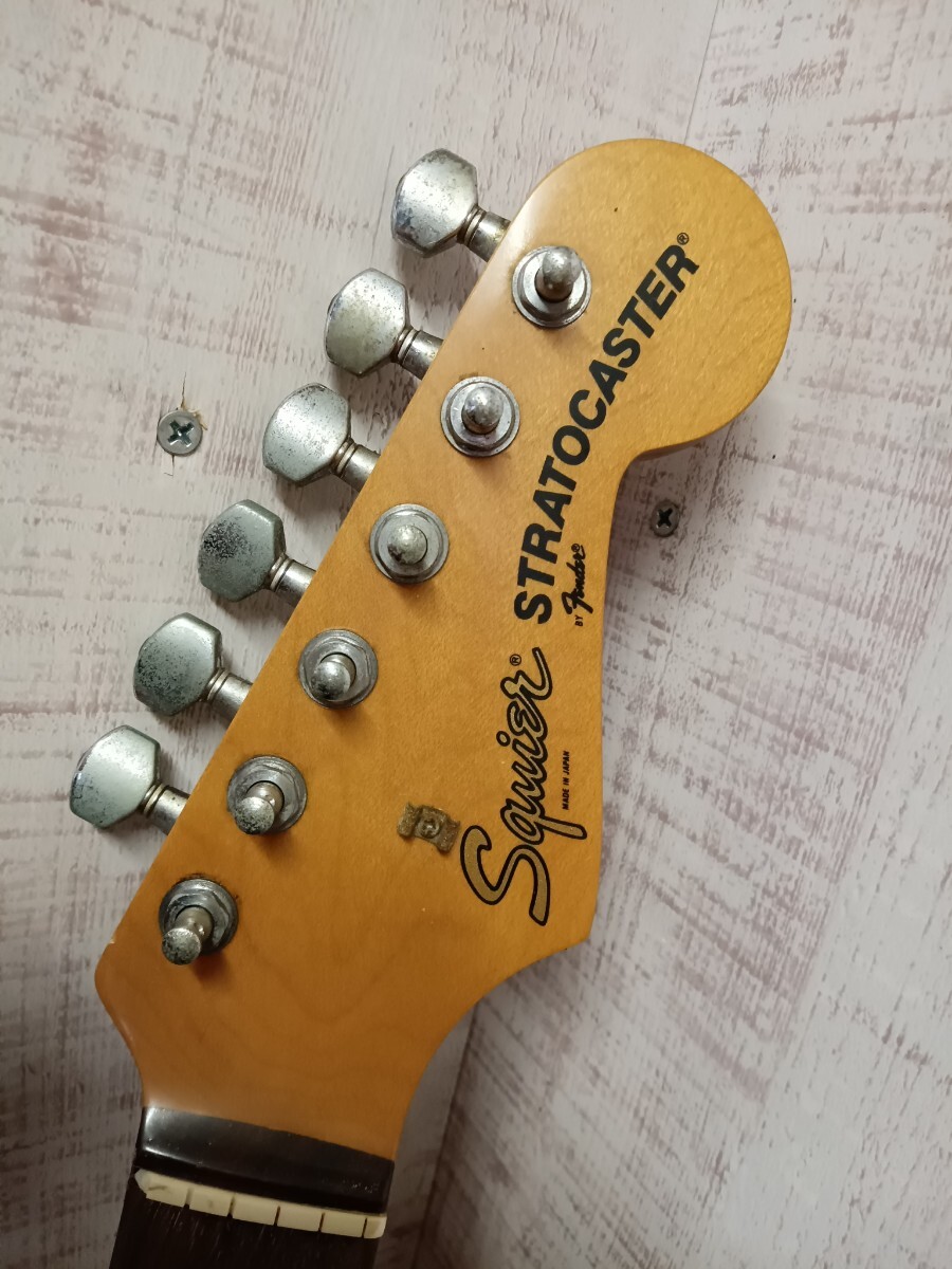 必見 希少 Squier by Fender スクワイヤー フェンダー JAPAN Stratocaster ストラトキャスター エレキギター Eシリアル 現状品の画像4