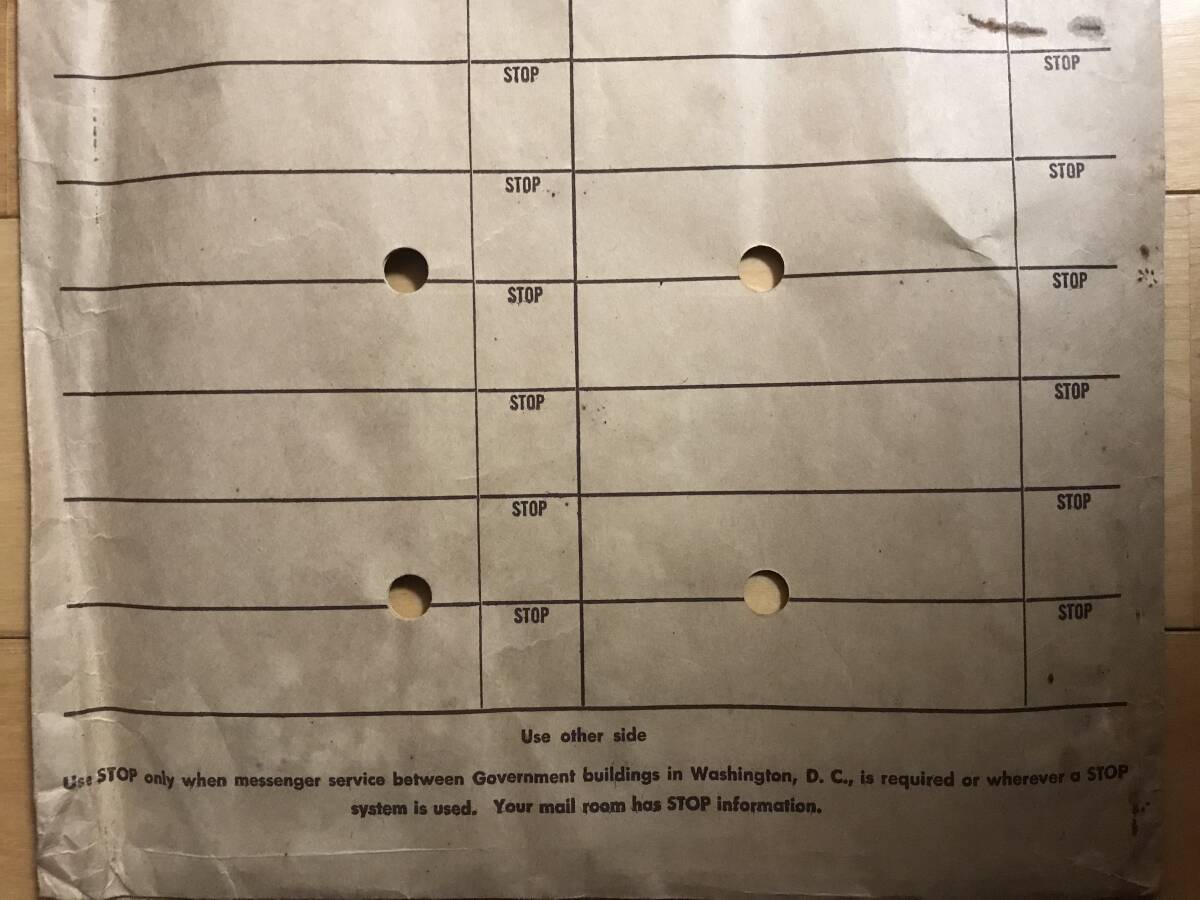 超入手困難 世界初【アメリカ政府専用封筒 U.S. Government Messenger Envelope】1961年11月 米軍関連施設勤務職員の旧蔵品 GSA 政府調達局_画像4