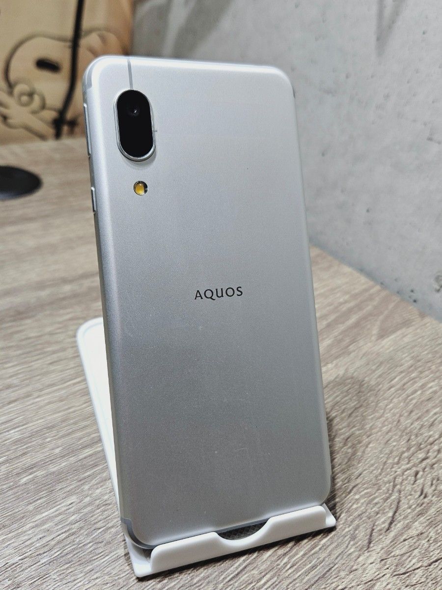 AQUOS sense3 basic 907SH Simフリー　スマホ