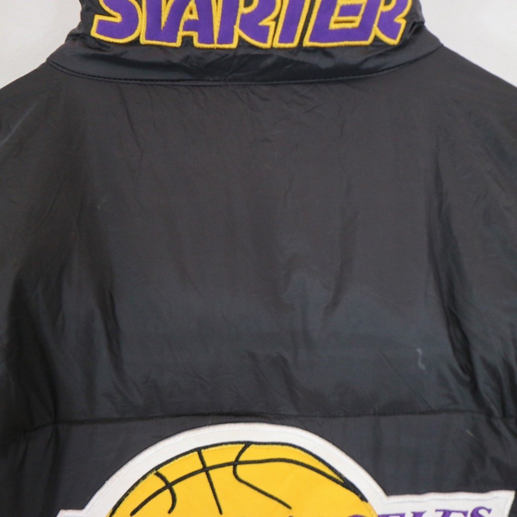 STARTER スターター NBA ロサンゼルス・レイカーズ 中綿ナイロンジャケット 防寒 ブラック (メンズ XL) 中古 古着 N7066_画像4