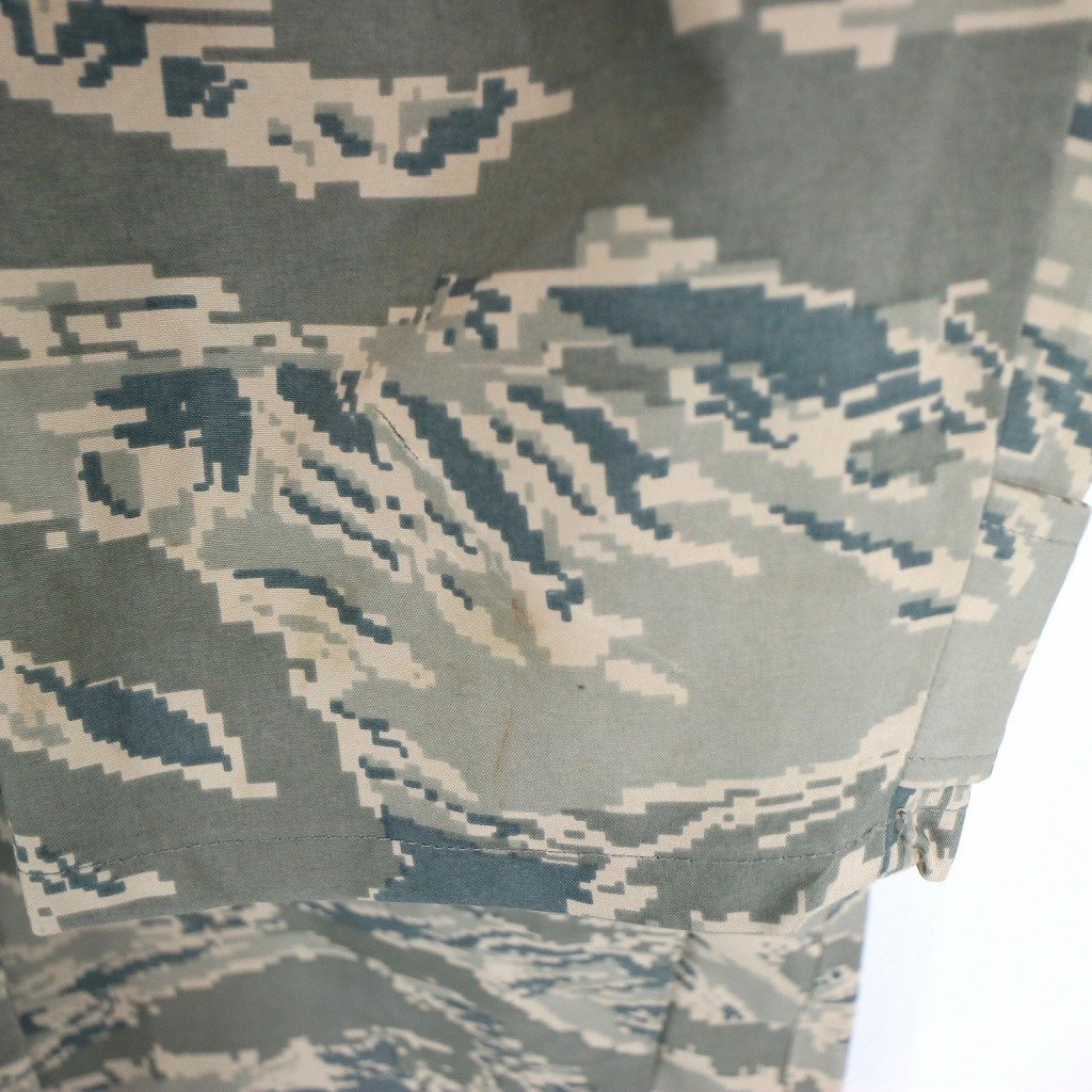 米軍民間 APECS ナイロンミリタリーパーカー ミリタリー 戦闘服 アウター デジタルタイガーカモ (メンズ L) 中古 古着 O0187_画像8