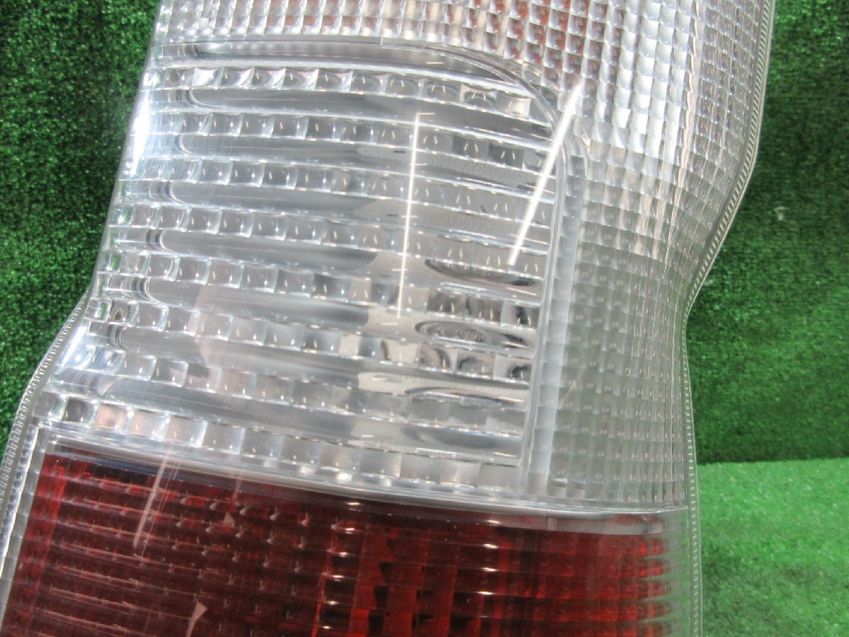  Nissan Caravan CSGE25 VPE25 E25 right tail light tail lamp ICHIKOH 4922 * picture reference 2024.3.5.Y.5-K7-110 24020385