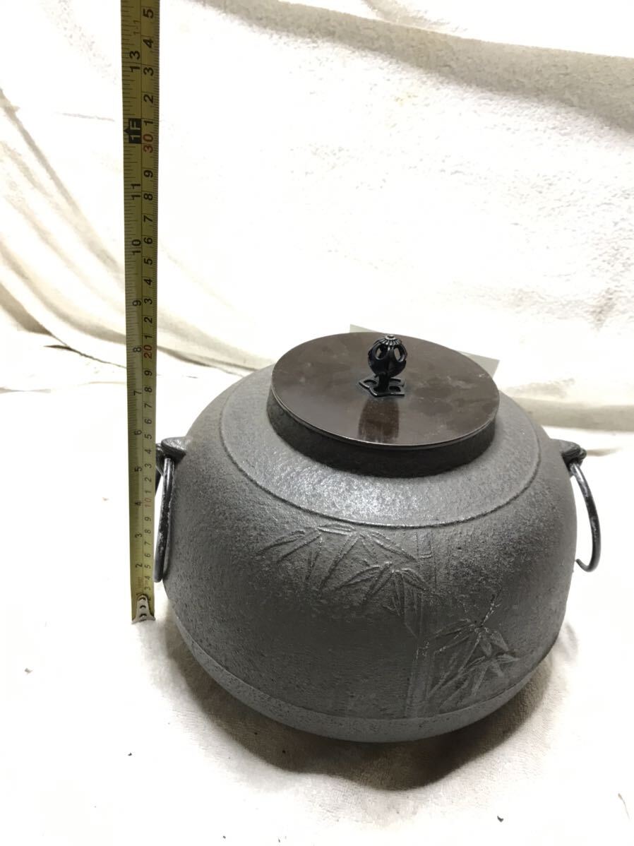 【CV0034】鉄瓶 筒釜 茶釜 風炉釜 銅蓋 茶道具 工芸品 金属工芸 ??_画像8