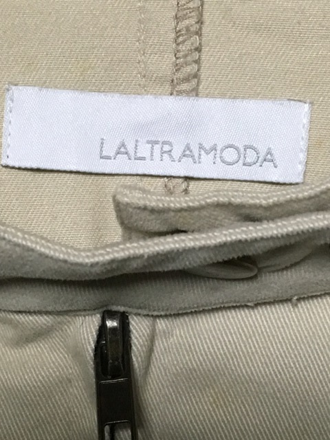 LALTRAMODA 　ラルトラモーダ　サイズ42　レディースジャケット　（配送料無料！）_画像5
