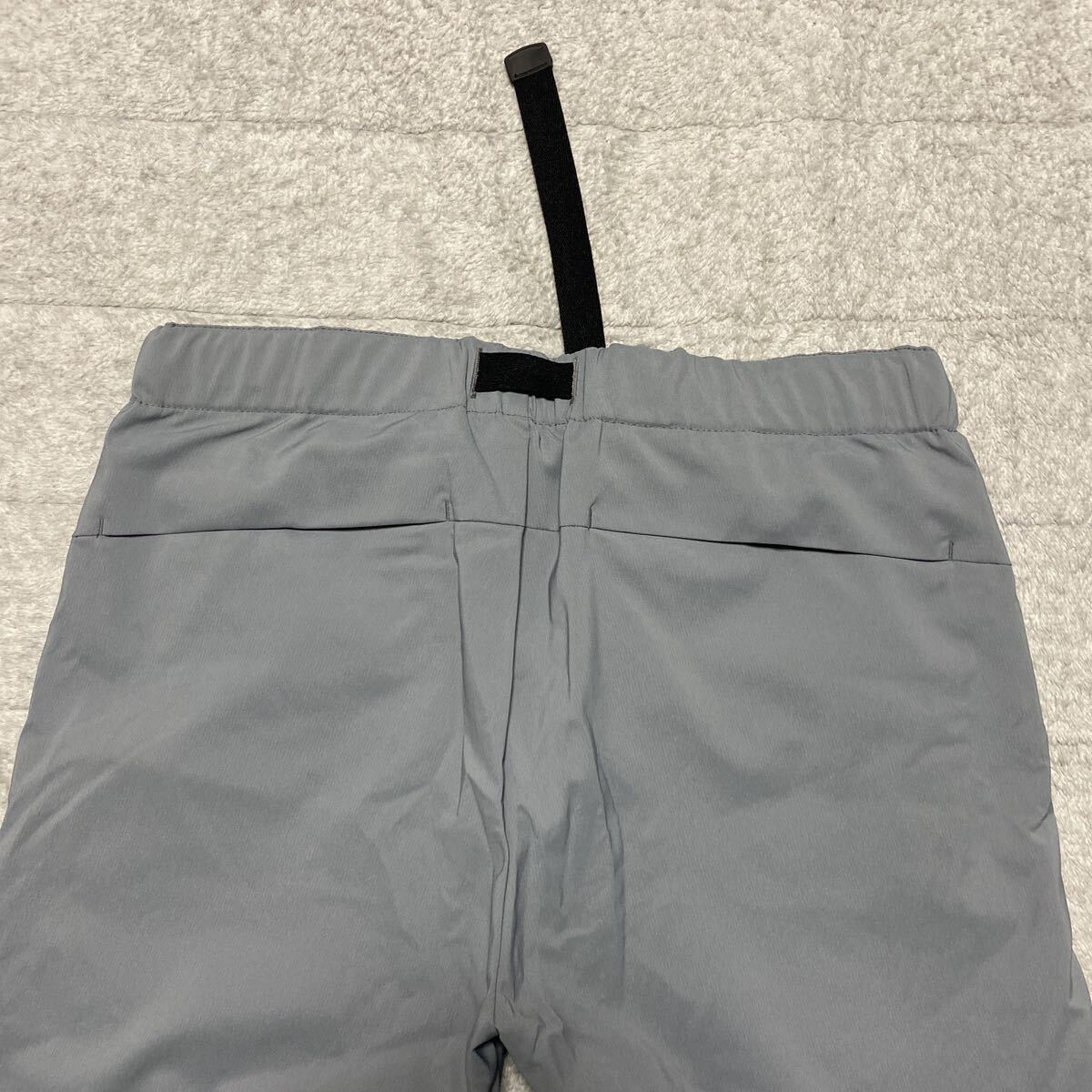 3C【新品　未使用】UNIQLO ユニクロ ドライクロップドジョガーパンツ S グレー ショートパンツ ハーフパンツ 短パン 半パン 格安 68-76_画像8