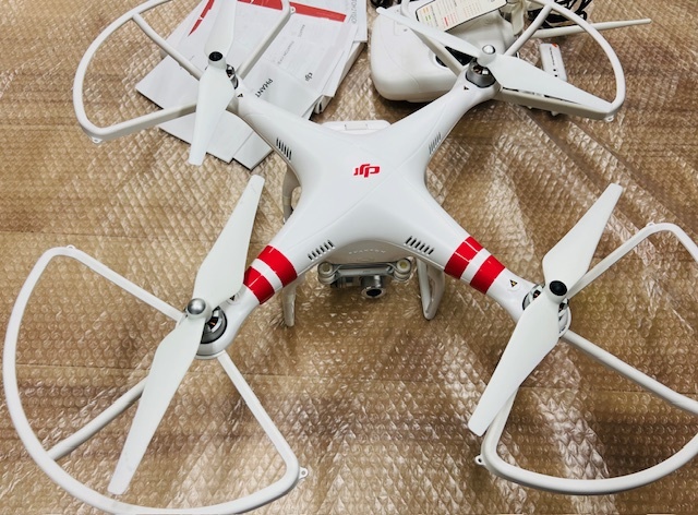 【中古実働美品】DJI PHANTOM2 VISON＋/ファントム2ビジョンプラス プロポ＋レンジエクステンダー・バッテリー・専用充電器フルセットの画像6