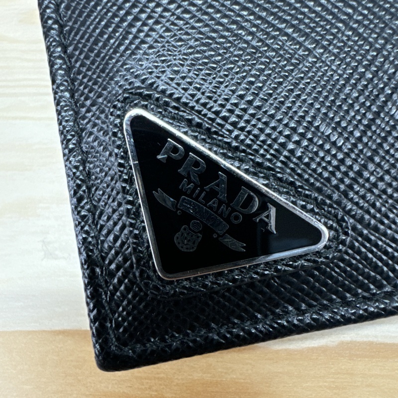 プラダ PRADA 二つ折り財布 コンパクトウォレット 三角プレート 2MO008 ブラック サフィアーノレザー_画像9