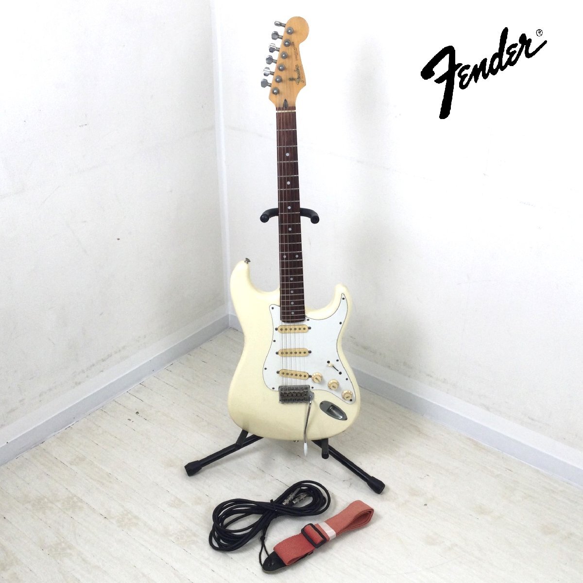 1203 Fender Japan フェンダー STRATOCASTER エレキギター ホワイト 弦楽器の画像1