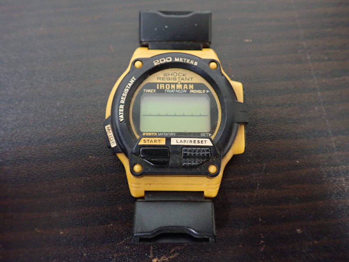 TIMEX タイメックス IRONMAN アイアンマン イエロー 腕時計 不動 ジャンク扱い 激安１円スタートの画像1