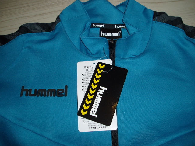 新品★ヒュンメル hummel ウォームアップジャッケット・テックパンツ トレーニングシャツ 上下セット【M】￥16,280　SP23_画像5