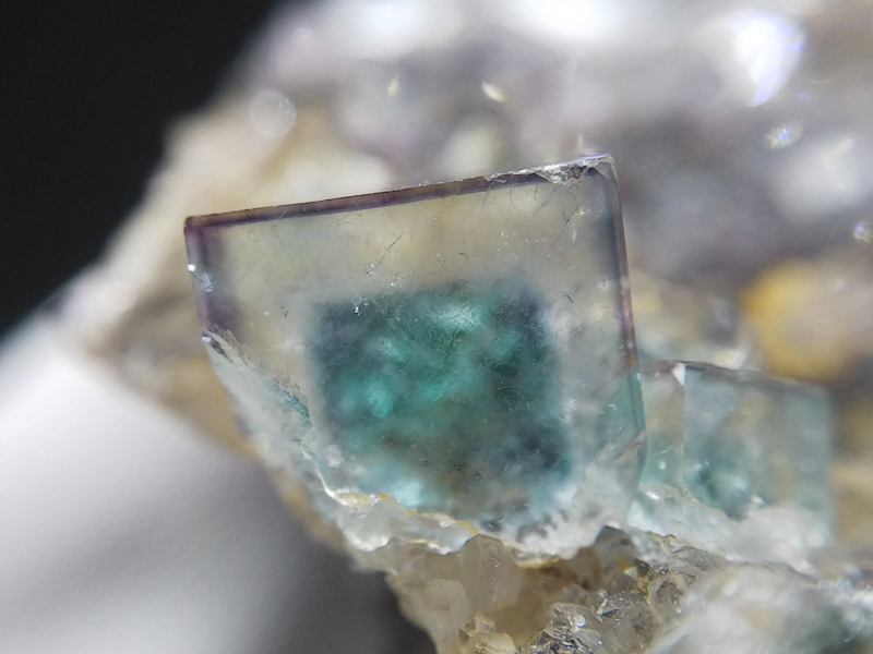 ナミビア・オコルス鉱山産 ブルーグリーン×カラーレス×細パープル フローライト＆クォーツ 蛍石＆水晶 結晶 原石 標本 約160ct 9の画像2