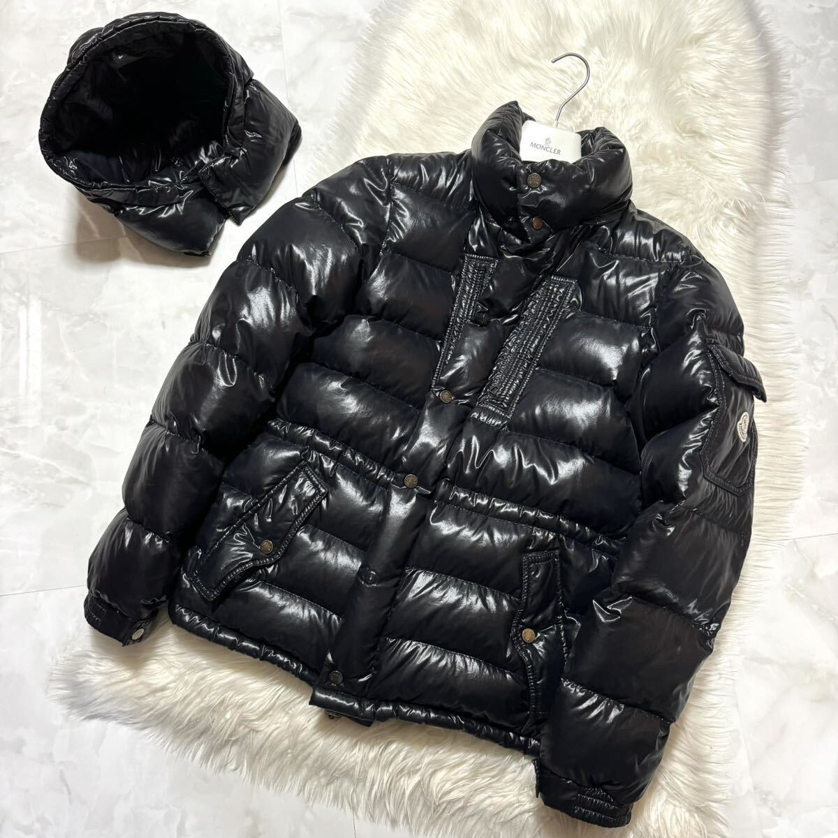 本物 モンクレール ROD 袖ワッペン フード付き ダウン ジャケット 黒 2 MONCLER_画像6