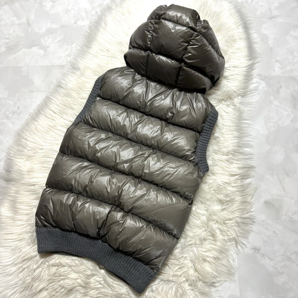 本物 美品 モンクレール maglione tricot gilet vest 切替 フード付き ダウンベスト S グレー MONCLER パーカー_画像9