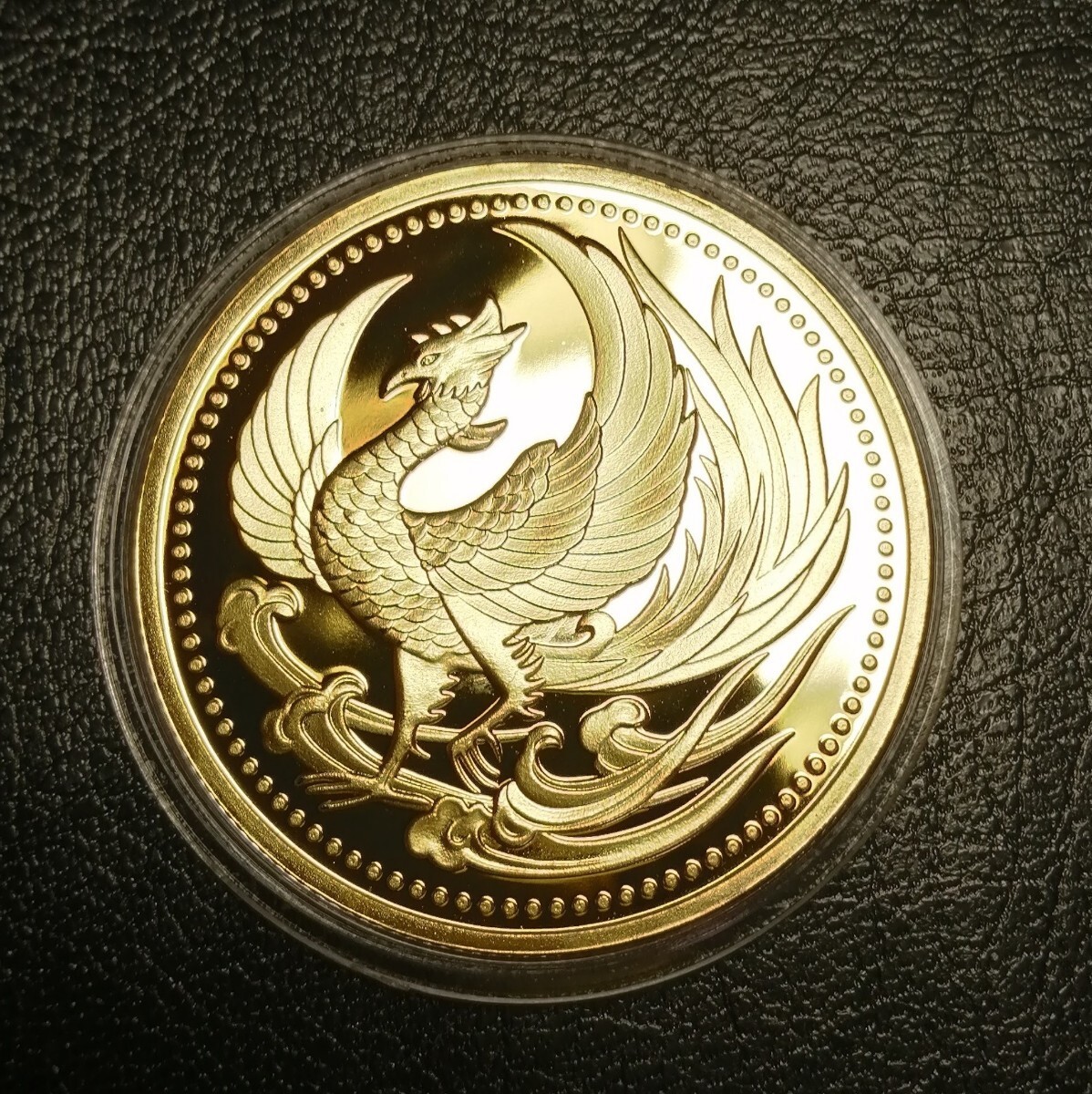 鳳凰 菊の御紋 ゴールド・記念メダル コイン Zの画像1