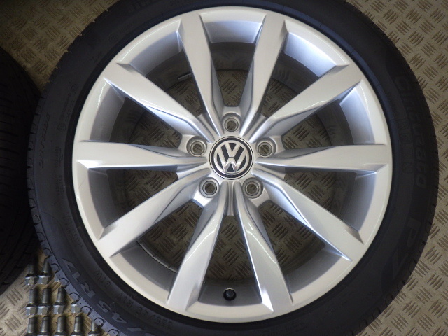 美品 中古 AUCPT VW Golf ゴルフ7 TSIハイライン 2014年4月 純正 17インチ アルミホイール 5G0 601 025 BF タイヤ ピレリ 225/45R17 即決_画像4