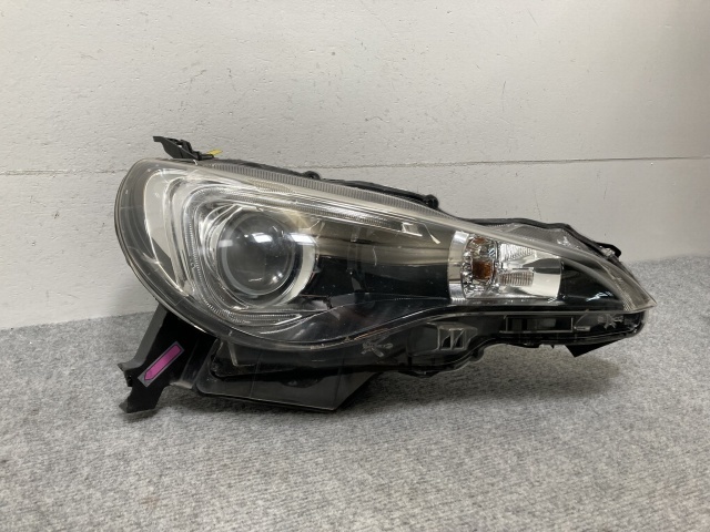 BRZ ZC6 純正 前期 右 ヘッドライト/ランプ キセノン HID レベライザー付 AFS無 刻印AX KOITO 100-60167 スバル(135427)_画像2